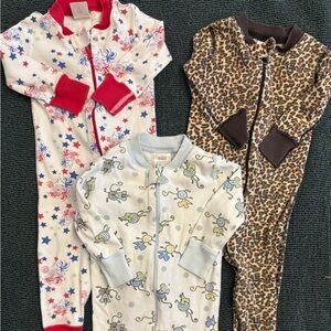 Hanna Andersson 3pc Unisex Star Monkey Leopard Sleeper Sz 9-18m Bundle